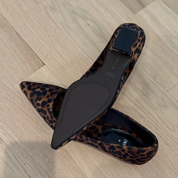NEW! Zara Leopard Print Flats - Picture 3 of 5